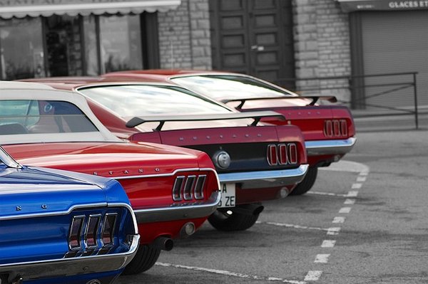Découvrez la meilleure location de mustang près de chez vous